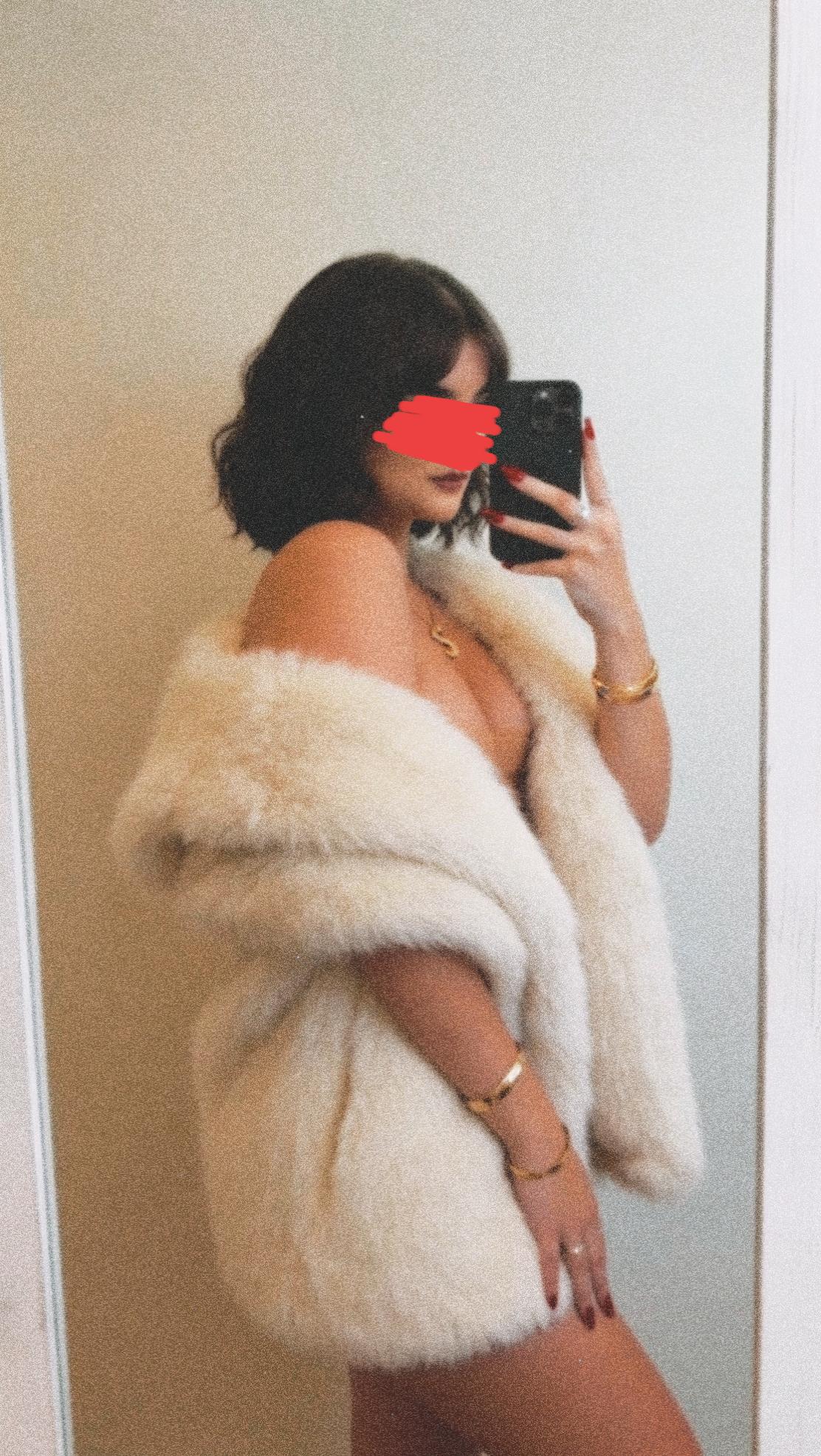 Mature in Soft Textures — Elegant MILF Gallery Featuring Furry Accents