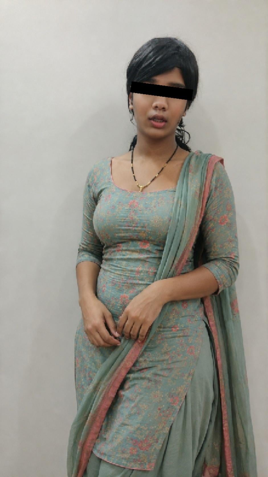 Confident Desi MILF Gallery — Elegant mature in patterned silks photo