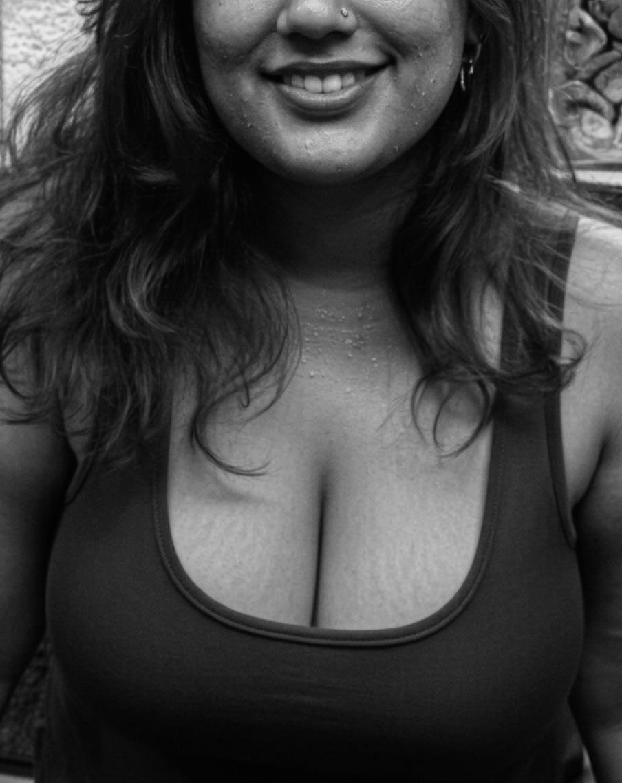 Hoejabi Boudoir MILF Gallery — Confident Curves at MuslimILF