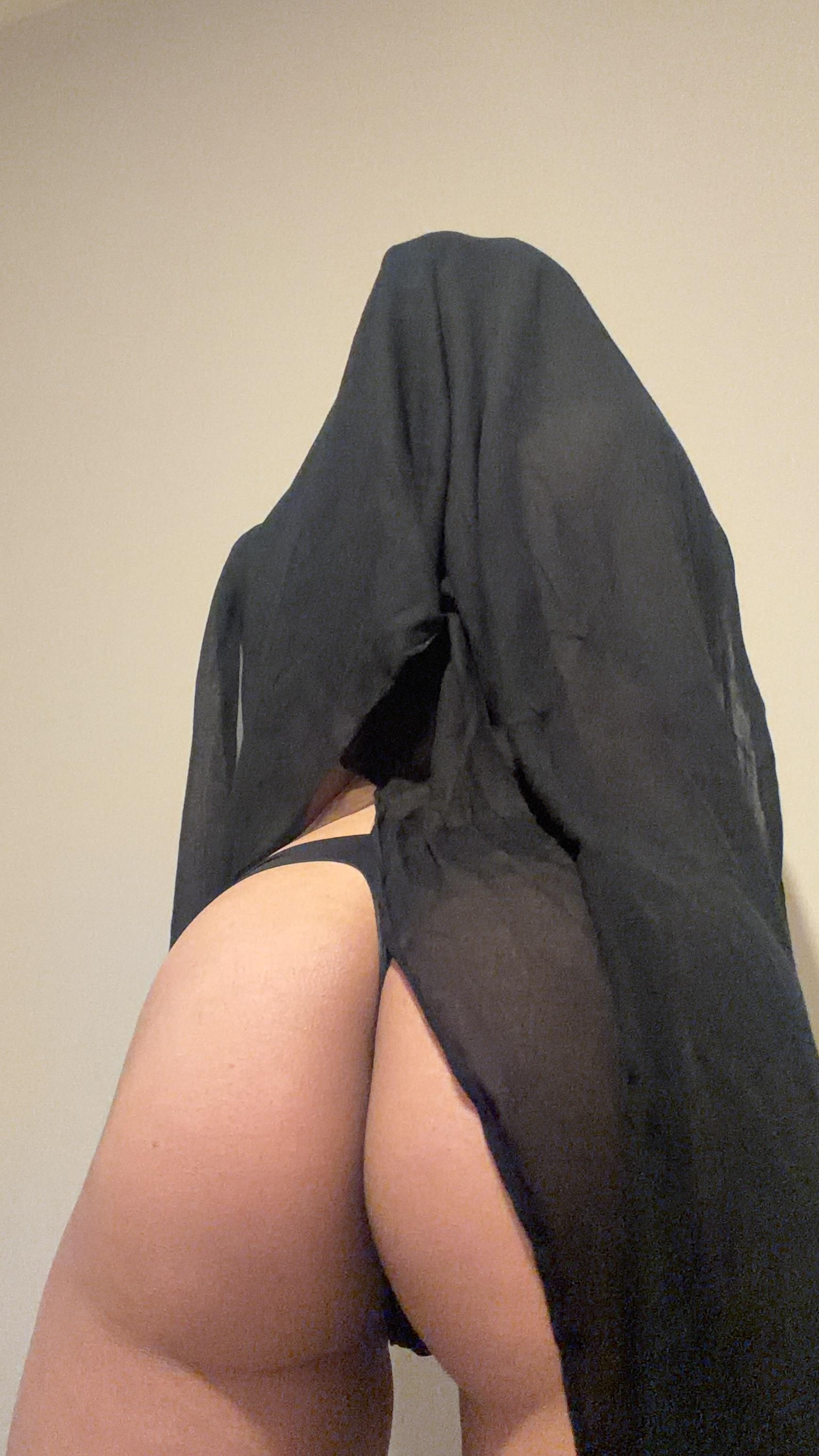 HijabiXXX Boudoir Portraits: hoejabi boudoir milf — MuslimILF