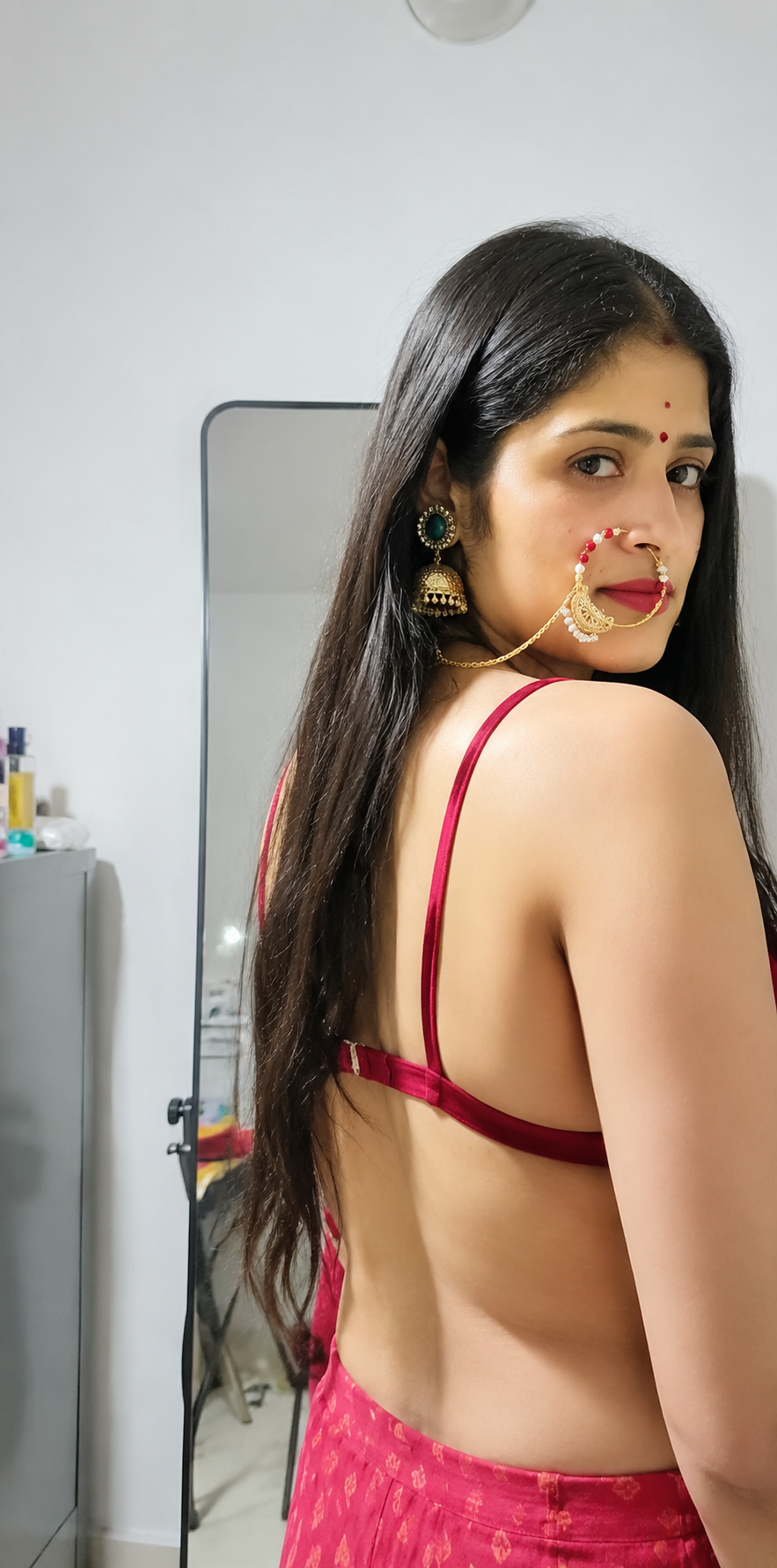 Hoejabi milf gallery — Hoejabi MILF in Vibrant Saree — MuslimILF Galle