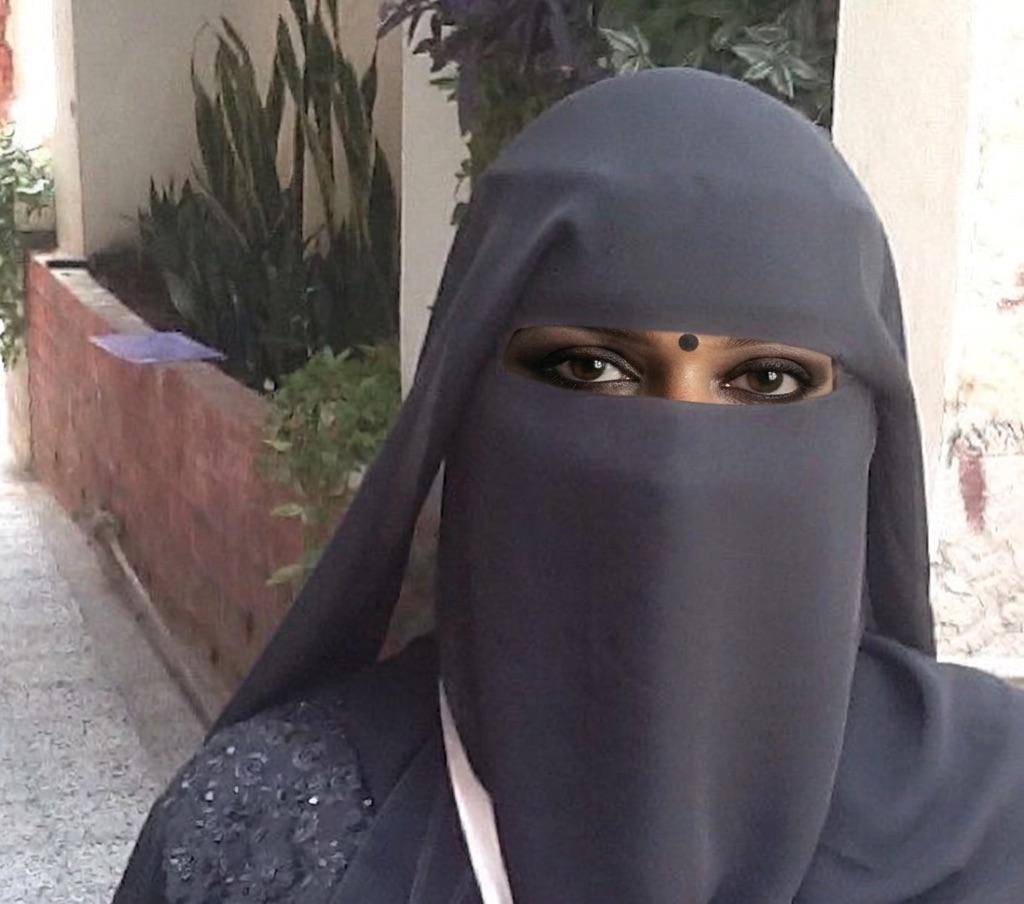 Hijabi xxx boudoir tease — HijabiXXX Boudoir Tease — MILF Glow and Lac