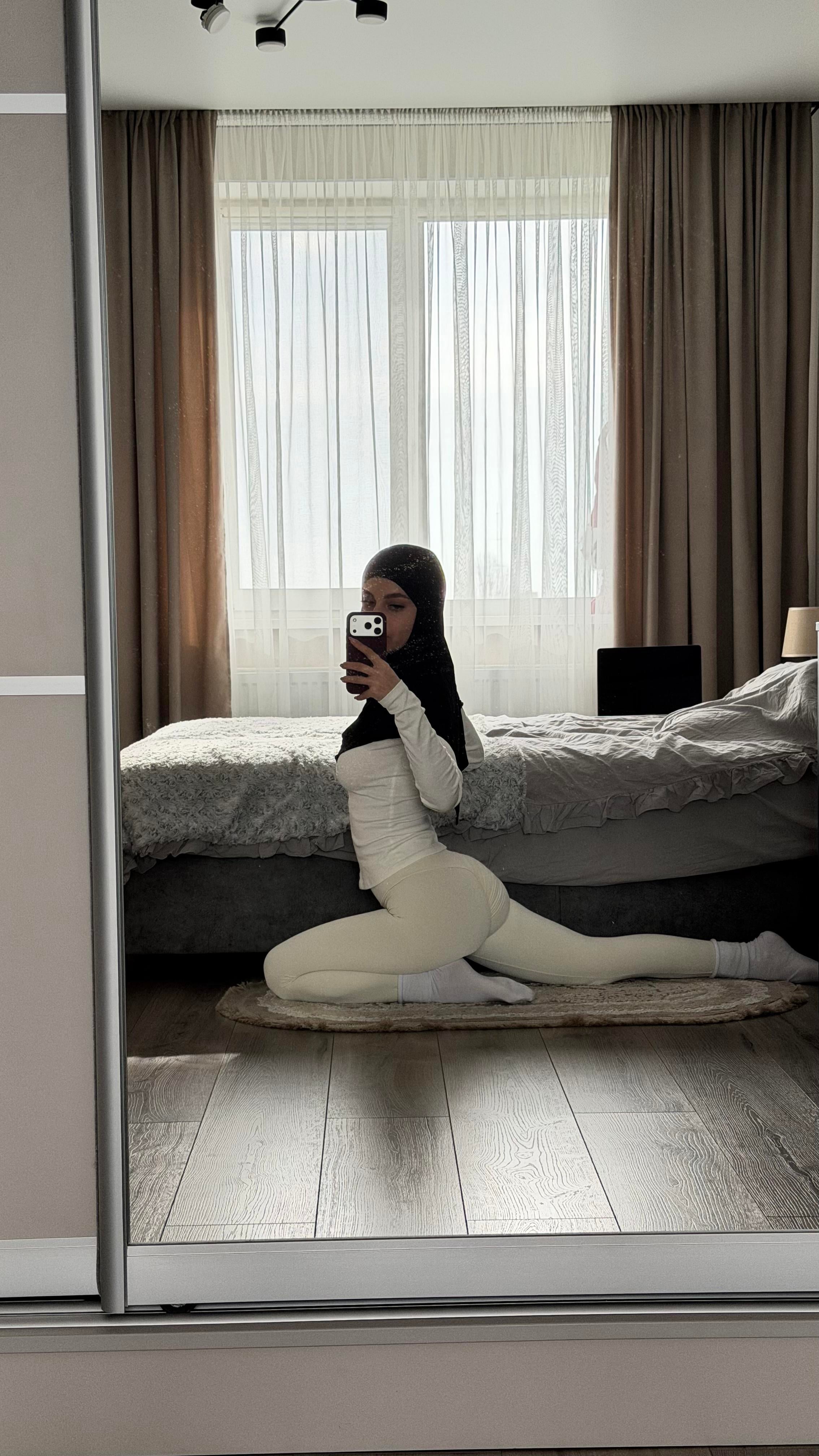 Hoejabi MILF Boudoir Glow — MuslimILF Exclusive