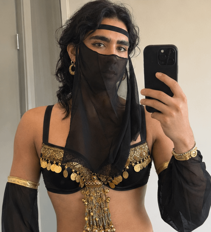 HijabiXXX Lace Tease in Soft Bedroom Light — MuslimILF