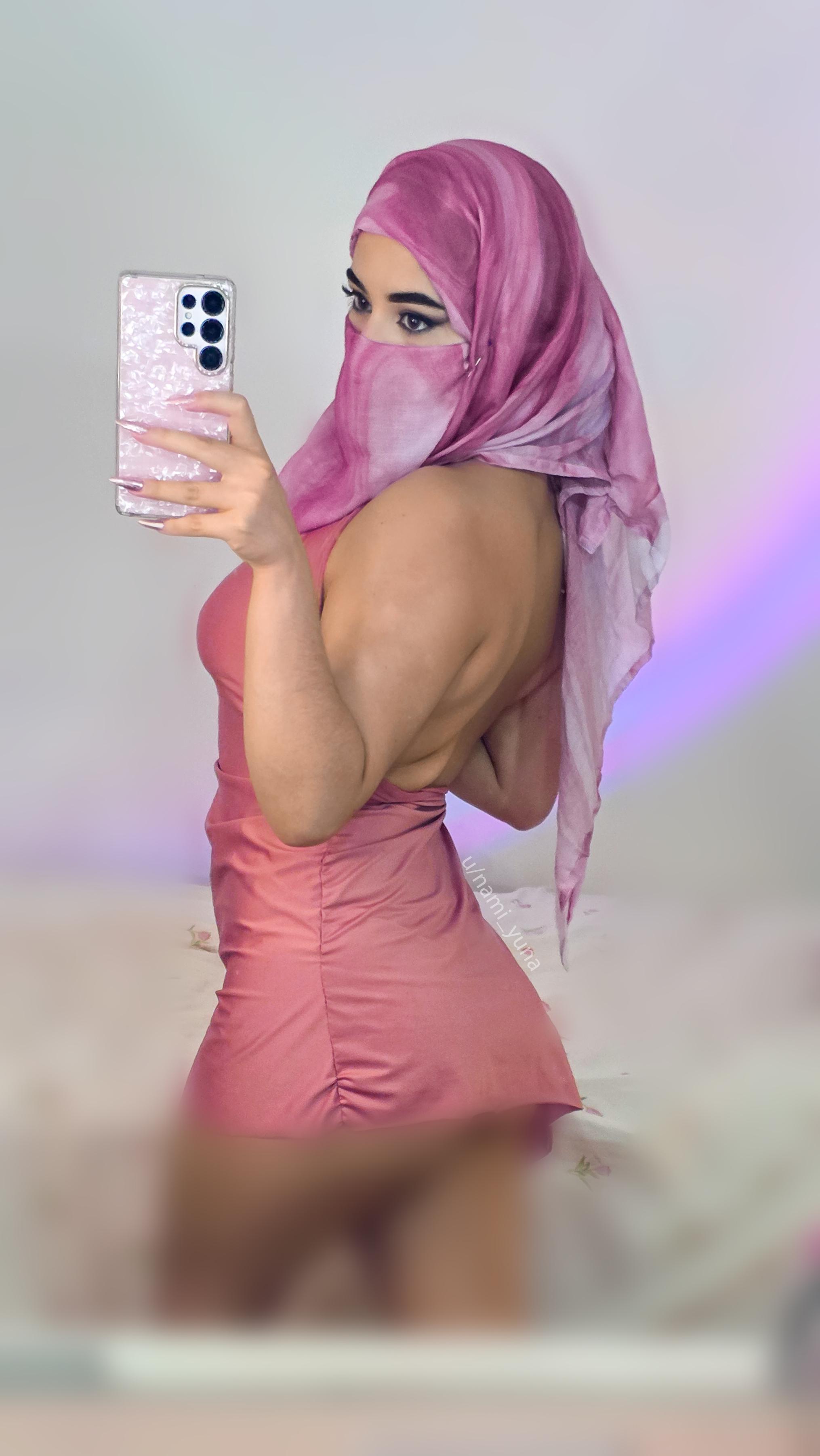 Muslim MILF in Hijab Teases You to Spill Every Naughty Thought