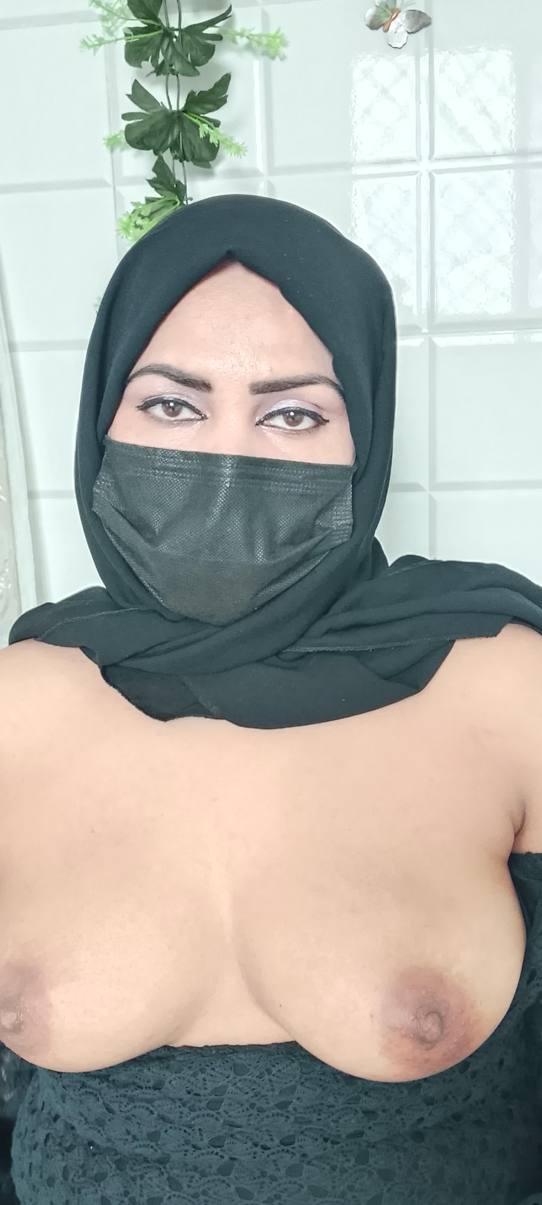 Hijabi MILF Roleplay Fantasy in Modest Wear