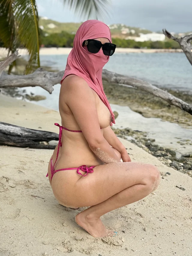 Mature Hijabi MILF Teases with Micro Bikini Hijab Play