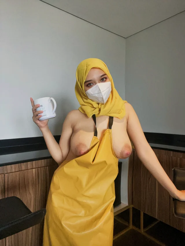 Hijabi MILF teases in modestwear before stripping for you