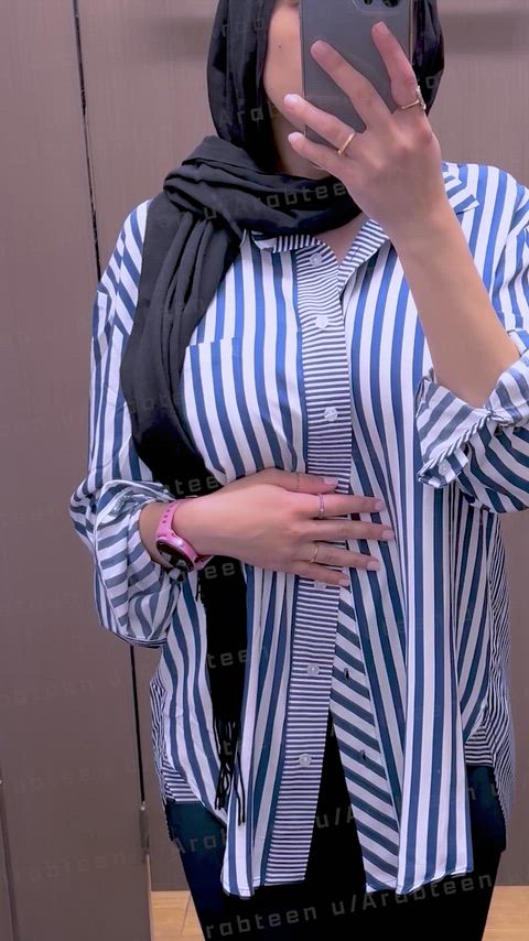 Desi MILF Hijabi Amateur Strips in Fitting Room for Muslim OnlyFans Fans
