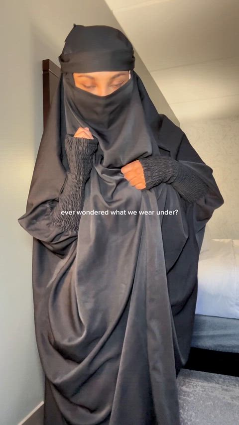 Arab MILF in Burqa Begs You to Rip It Off and Fuck Every Hole