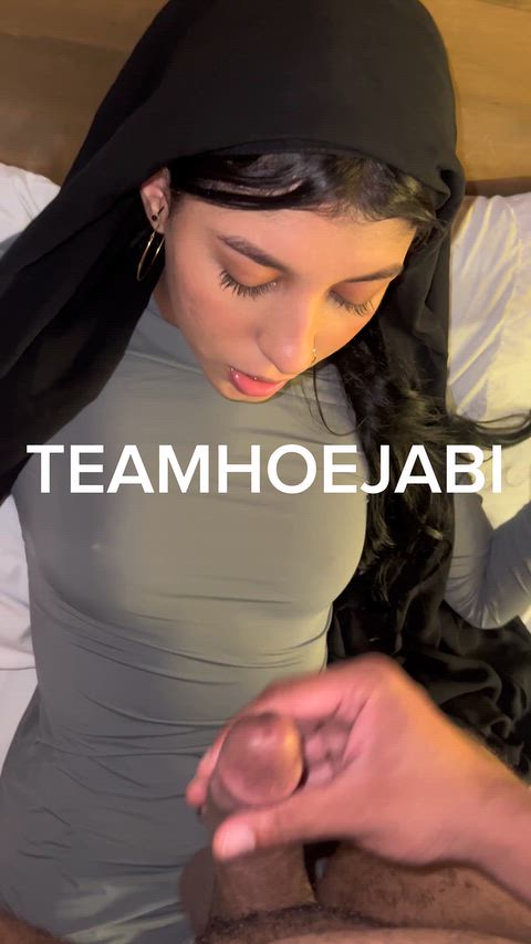 Loubna’s Slow Mature Hijabi Solo Tease in Episode 101