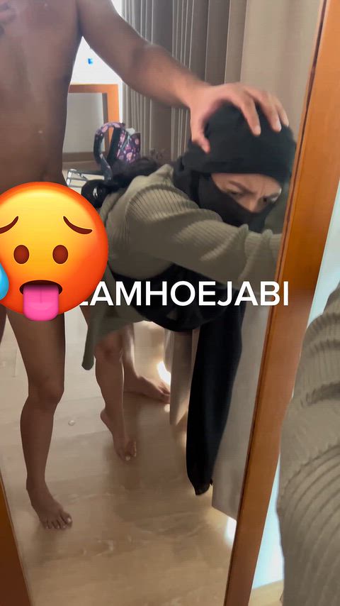 Hijabi MILF Shows Off Her Thick Arab Ass in Perfect Angle