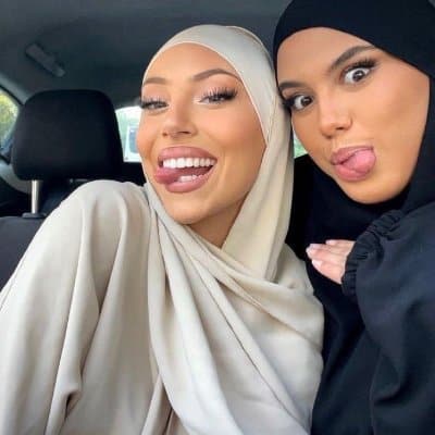 Sexy Hijabi Tease – Muslim MILF Leaked