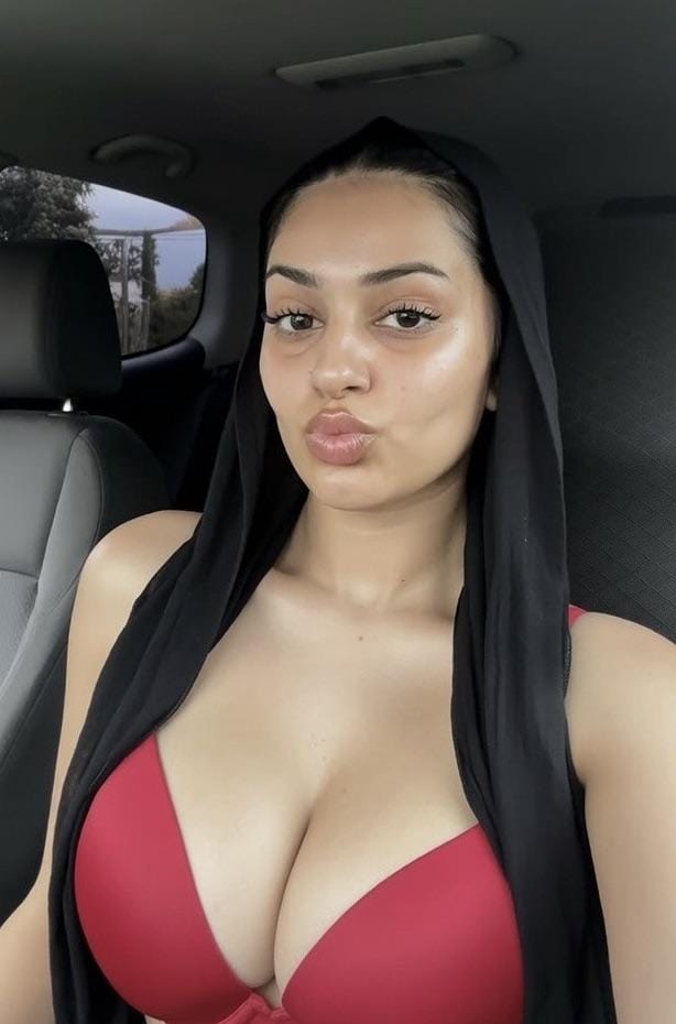 Laiba: Hijabi Hottie Unleashed – Forbidden Hoejabi Porn 2025