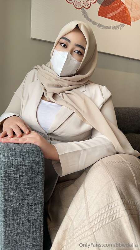 Muslim Milf Hijabi Leaks: Authentic Arab Amateur XXX