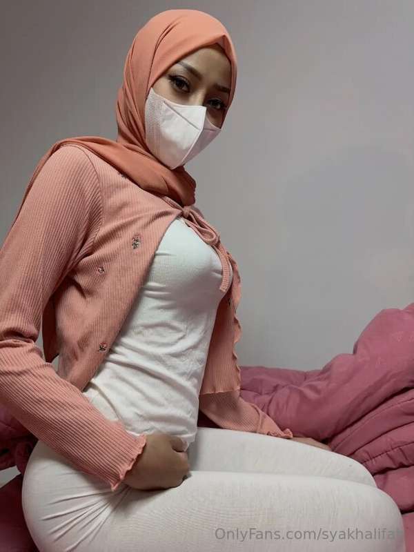 Muslim Milf Hijabi Leaks – Syakhalifah’s Desire