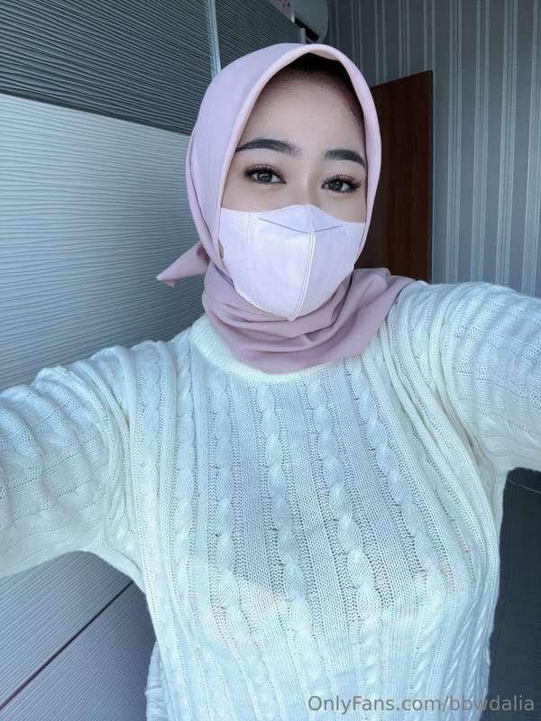 Muslim Milf Hijabi Leaks – bbwdalia – Soft Fabric, Soft Inside