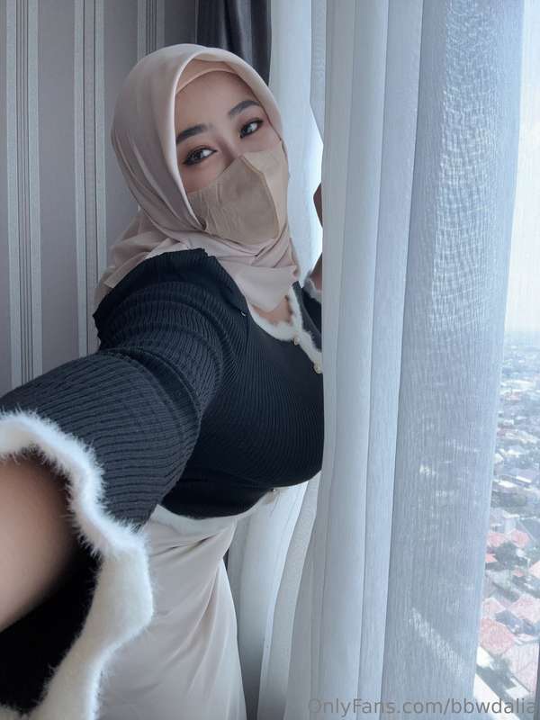 Muslim Milf Hijabi Pin Submission – Raw Desire ?