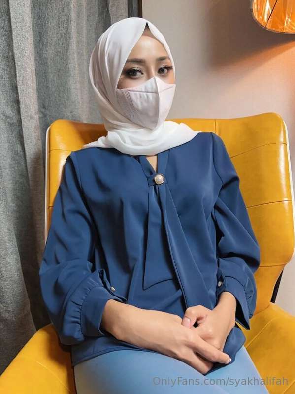 Syakhalifah: Hijabi Milf Reveals – OnlyFans Leaks & Islamic Temptation