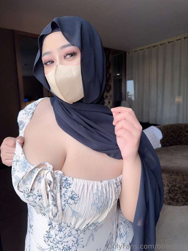 Muslim Milf Hijabi Leaks – bbwdalia – OnlyFans Hotness