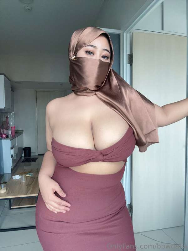 Muslim Hijabi Content – Stunning OnlyFans Leak – Exclusive