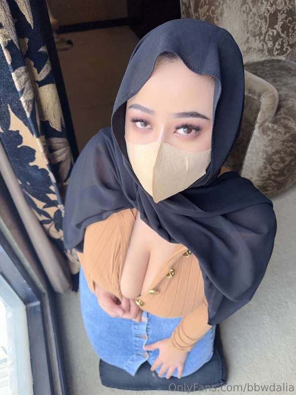 Muslim Milf Hijabi Leaks – bbwdalia Wants You!