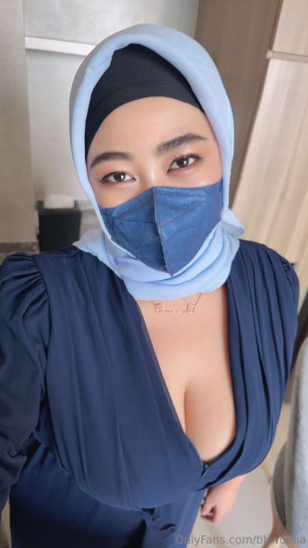 bbwdalia: Muslim Hijabi Leaks – Caught You Staring!