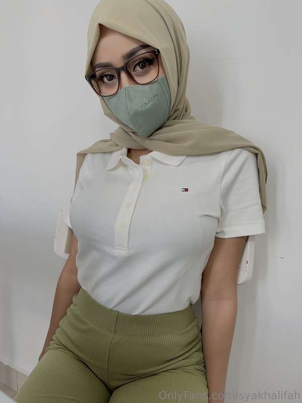 Syakhalifah: Muslim Hijabi Leaks – OnlyFans Hot Content