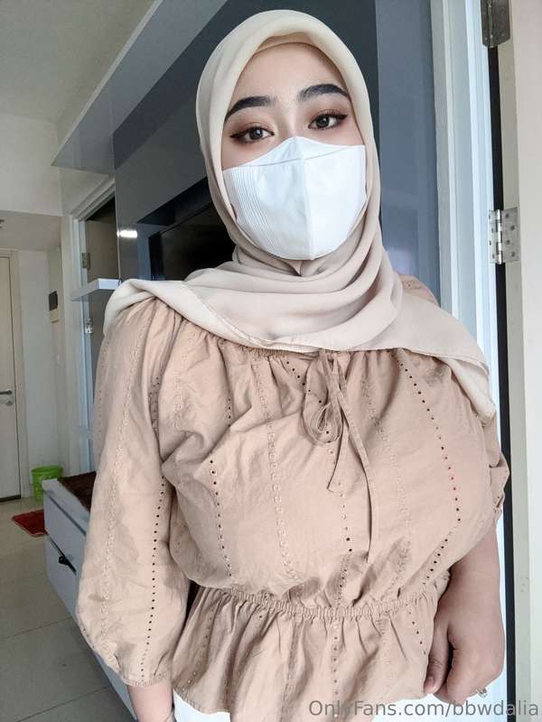 bbwdalia – Muslim Hijabi Leaks & Bedroom Adventures ?