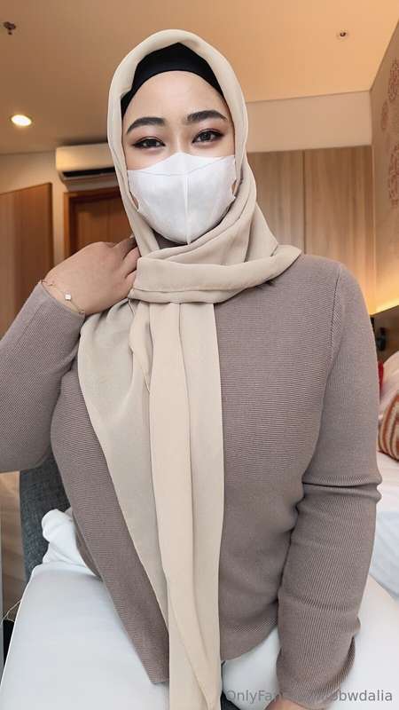 Muslim Milf Hijabi Leaks: Captivating Authentic Moments ?