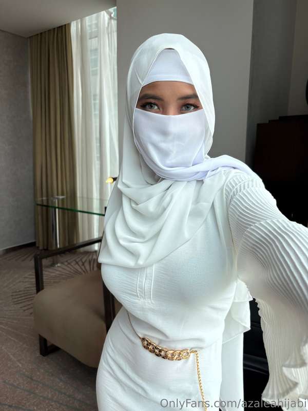 Muslim Milf Azaleahijabi – Exclusive Hijabi Leaks & OnlyFans Content