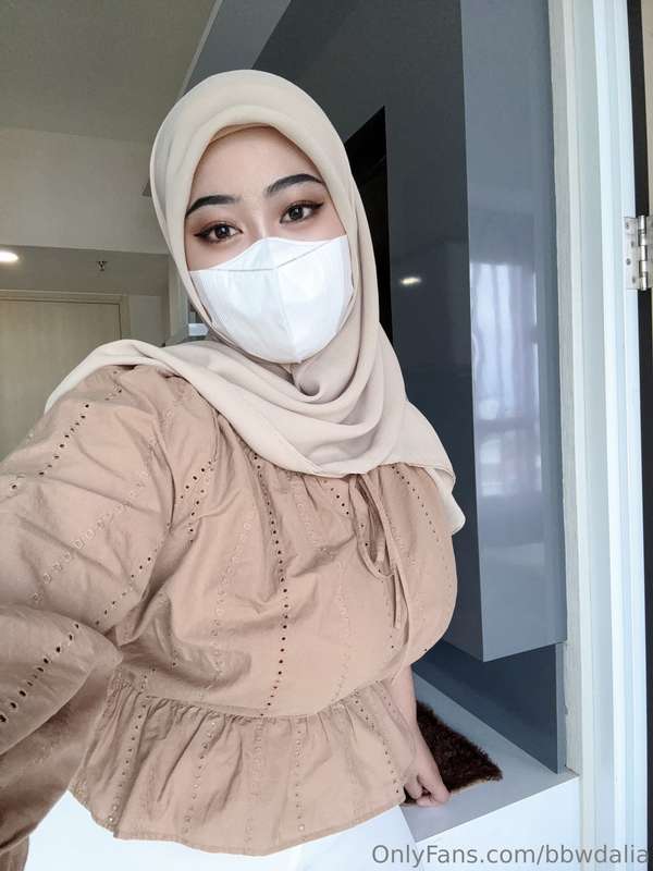bbwdalia: Stunning Hijabi Reveals – Muslim OnlyFans Leaks