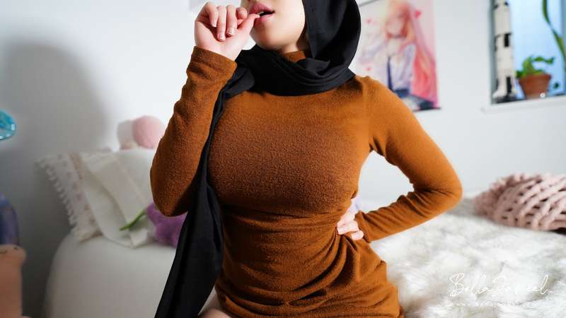 Hijabibella’s Muslim Milf Moment: Forbidden Desire in Modest Attire