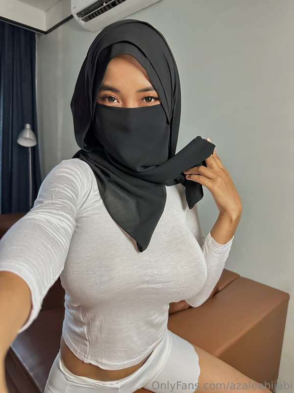 Azaleahijabi – Muslim Hijabi Leaks OnlyFans | HD Porn