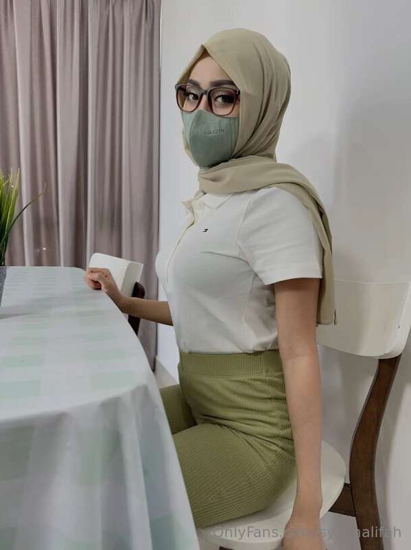 Muslim Milf Leaks: Syakhalifah – Hijabi Temptation ?