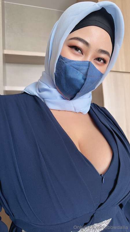 Muslim Milf Hijabi Leaks: bbwdalia – Desire Unleashed ?