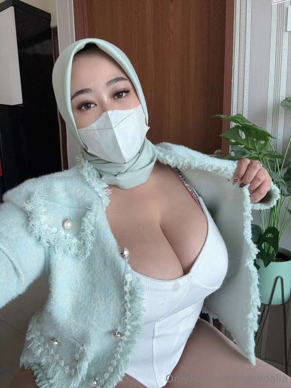 Muslim Milf Hijabi OnlyFans Leak: Unforgettable Journey