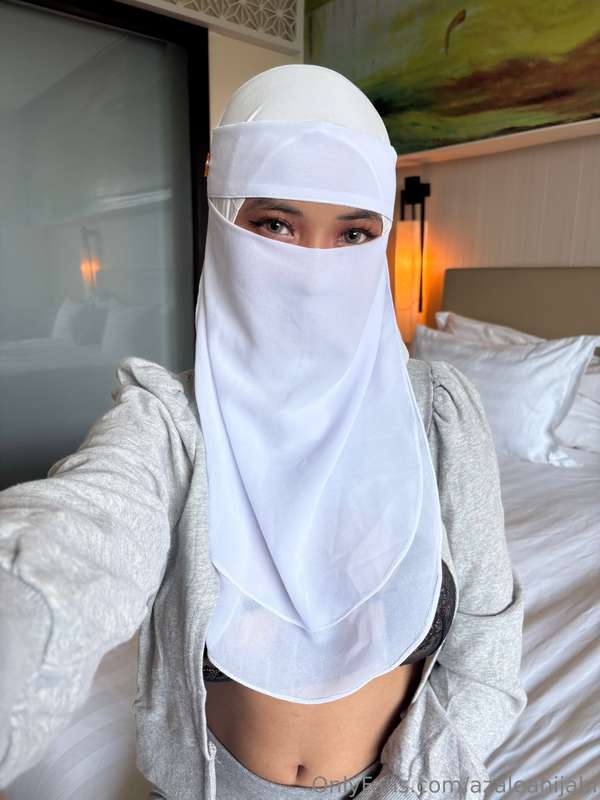 Azaleahijabi – Muslim Milf Leaks: Hijabi Porn & Arab Sex