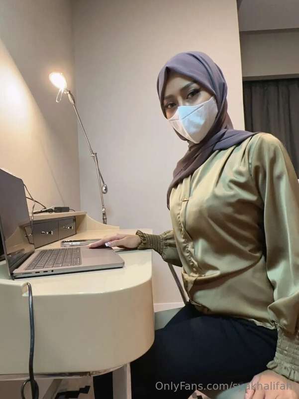 Muslim Milf Syakhalifah – Hijabi Pleasure ?