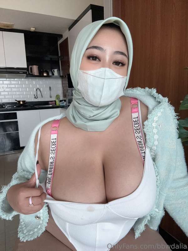 Muslim Milf Hijabi Leaks: Unveiling Dalia’s Hidden Desires
