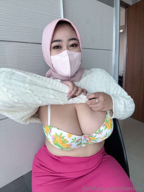 bbwdalia: Muslim Hijabi Leaks – OnlyFans Hotness