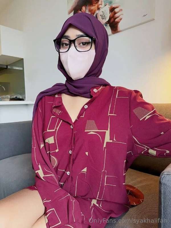 Muslim Milf Hijabi Leaks – OnlyFans Exclusive ?