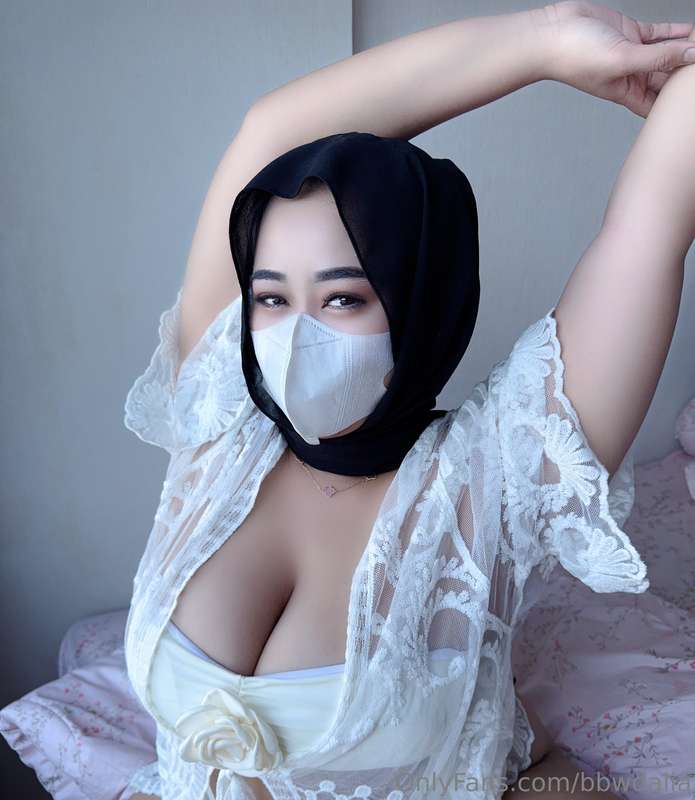 Muslim Milf Hijabi – Bloom for You ? | OnlyFans Leaks
