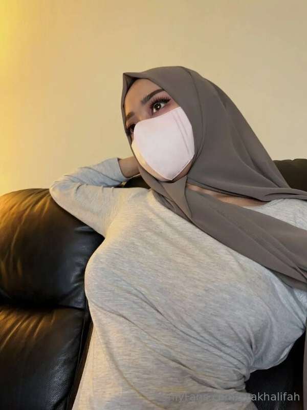 Syakhalifah: Muslim Hijabi Leaks – OnlyFans Arabic Content