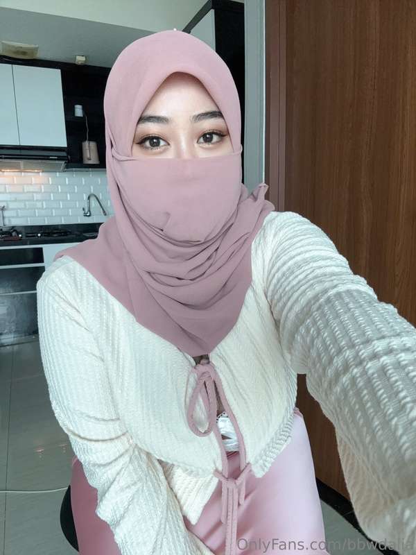 Muslim Milf Hijabi Leaks – Breathtaking Hijabi Arab Amateur Intimacy