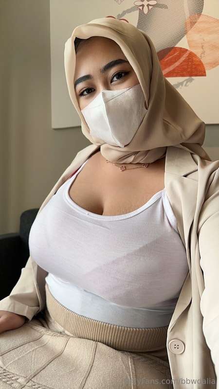Muslim Onlyfans Hijabi Bbw Dalia Exposed