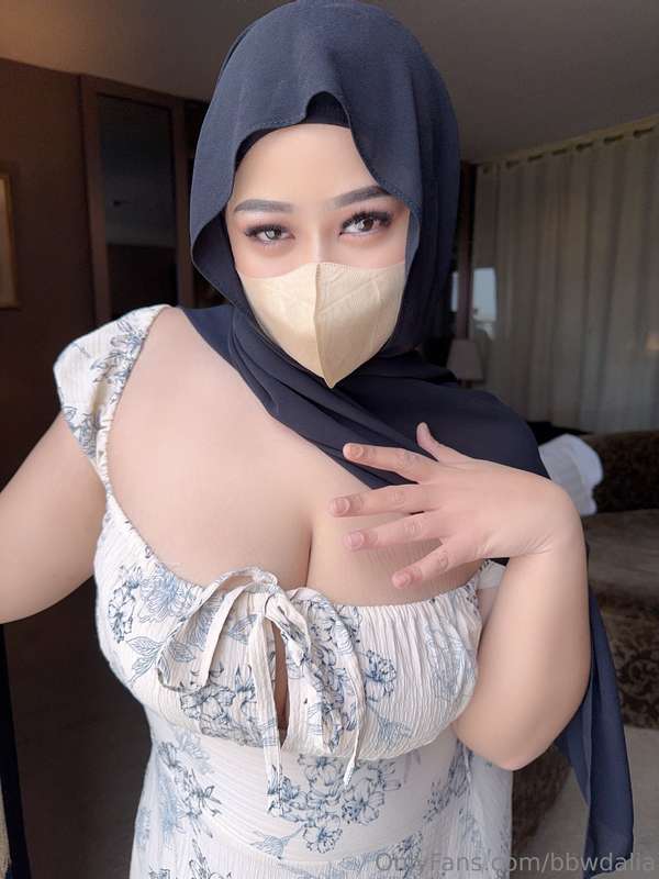 Muslim Milf Hijabi Leaks – BBwdalia Wants You To Watch! ?
