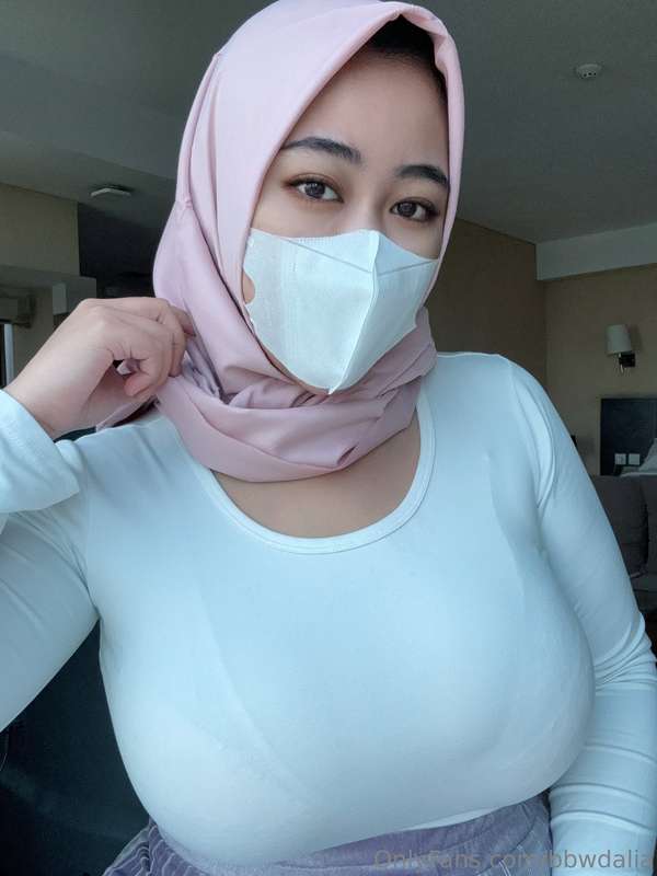 Muslim Milf Leaks: bbwdalia – Desire Unleashed ❤️