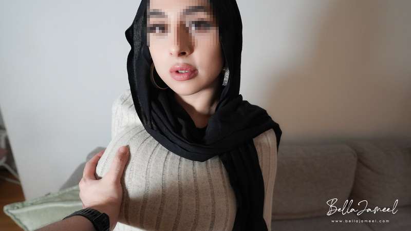 Hijabibella: Exclusive Muslim Milf Leaks on OnlyFans – Caught on Camera