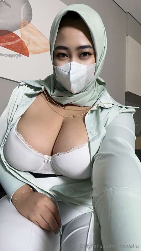 Muslim Milf Hijabi Intimate Moments – Forbidden Pleasures Revealed